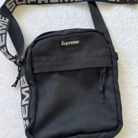 Supreme Black Belt Bag with Logo Strap - Picture 2 of 8